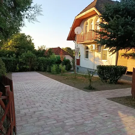 Holiday home Mazsola Vendeghaz